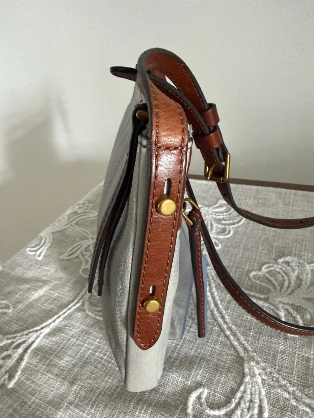 Fossil Two-Tone Fiona Leather Crossbody Bag in Brown and Light Gray
